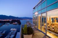coal harbour waterfront condo chcondo edit810